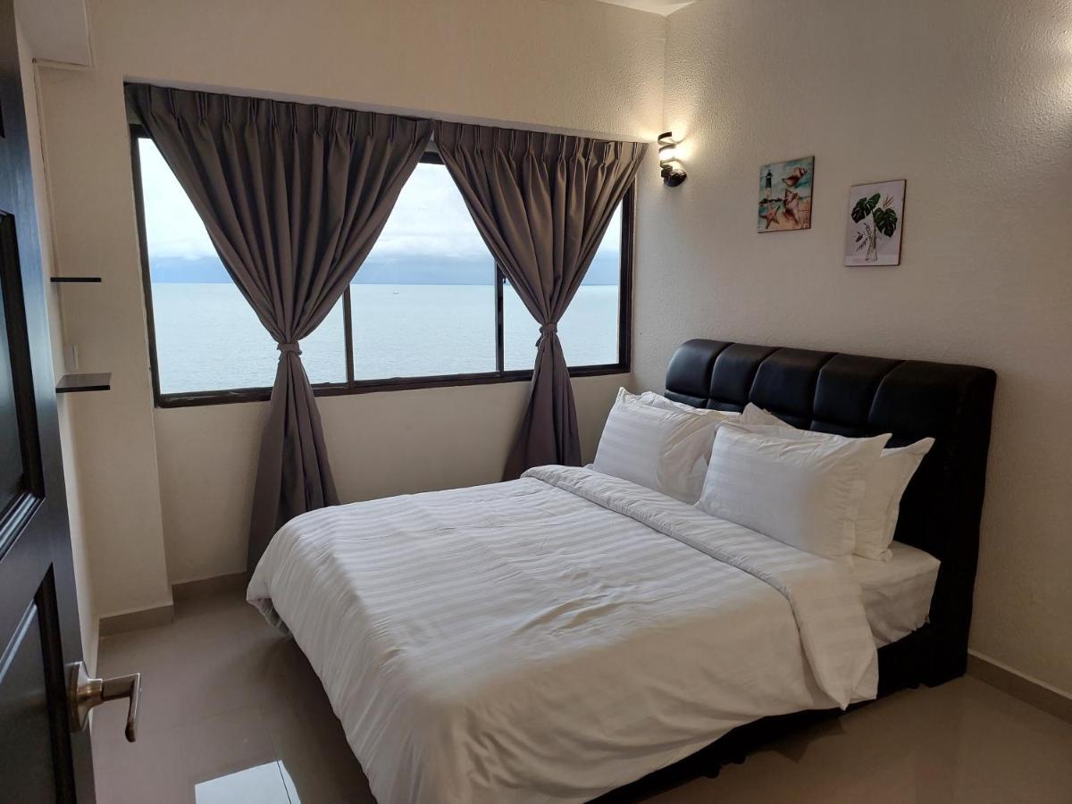 Batu Ferringhi Luxury Seaview Suite - 3Br Exterior photo