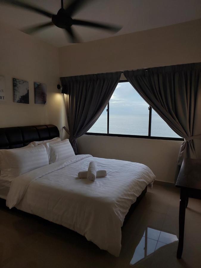 Batu Ferringhi Luxury Seaview Suite - 3Br Exterior photo